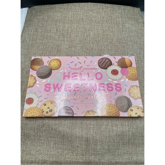 Beauty Concepts "Hello Sweetness" 28 Pan Eyeshadow Palette - Picture 7 of 7